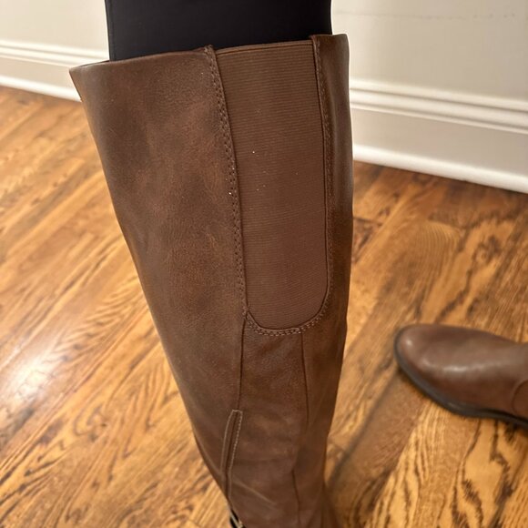 BareTraps Brown Knee-High Riding Boots -- WIDE CALF --9M - Picture 6 of 7